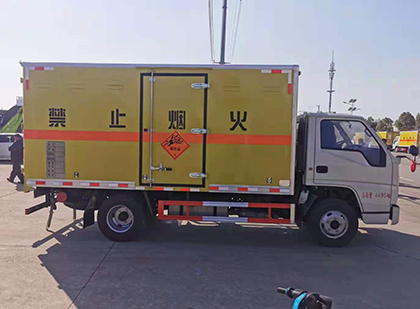 中山爆破器材运输车